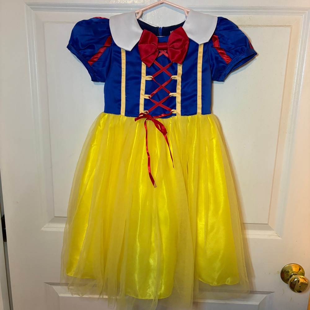 Dressy Daisy Snow White Princess Costume – Size 100 (Approx. 3T/4T)